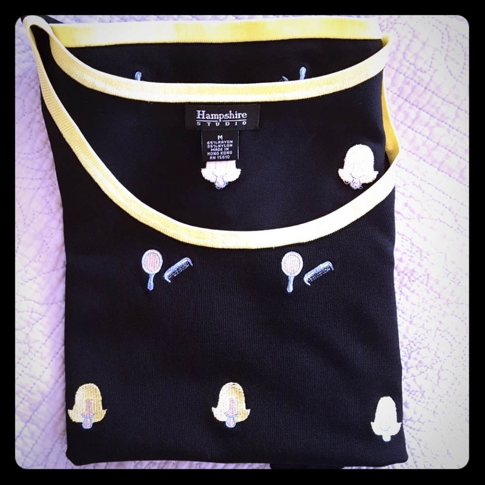 Short sleeve sweater lightweight,  fun to wear